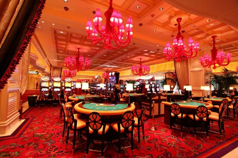 Slot Makinelerinde Şansınızı Artırın: İpuçları ve Stratejiler